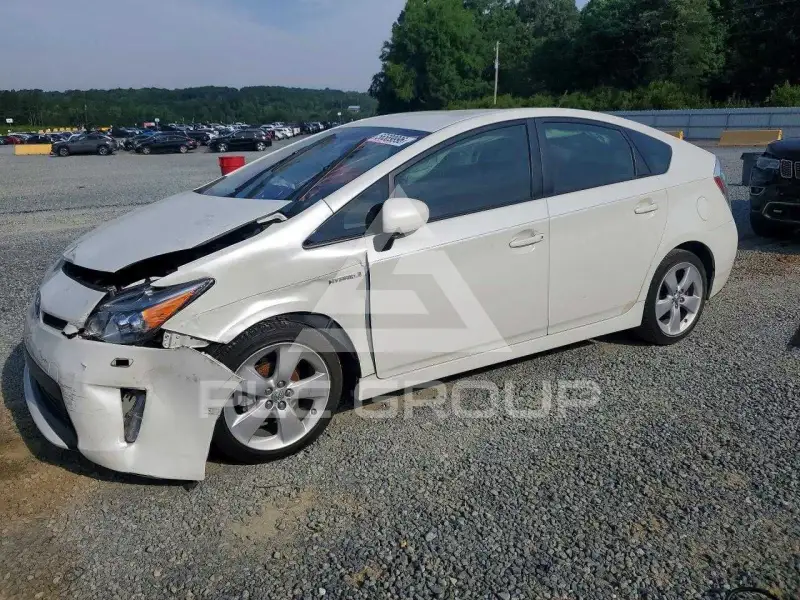 2015 Toyota PRIUS фото