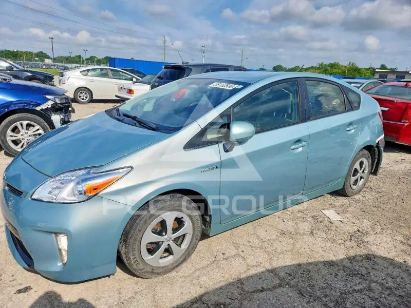 2015 Toyota PRIUS фото