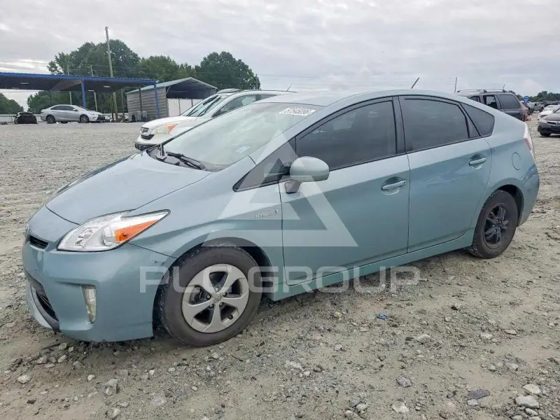 2015 Toyota PRIUS фото
