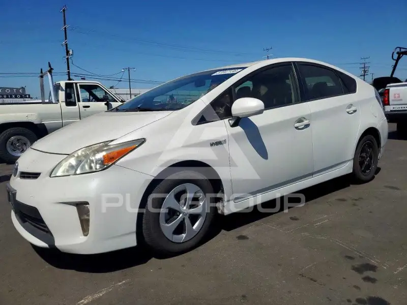2015 Toyota PRIUS photo