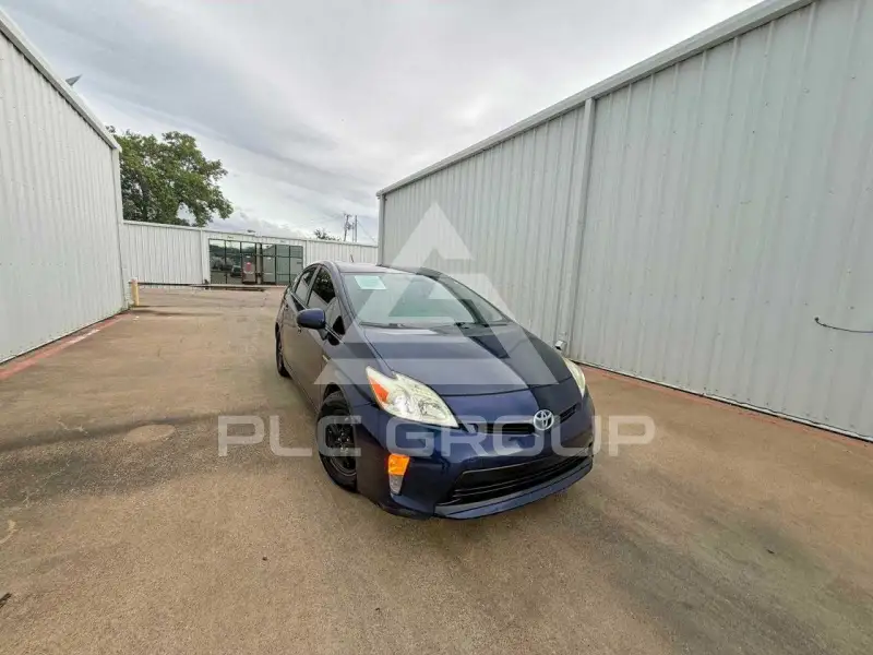 2015 Toyota PRIUS фото