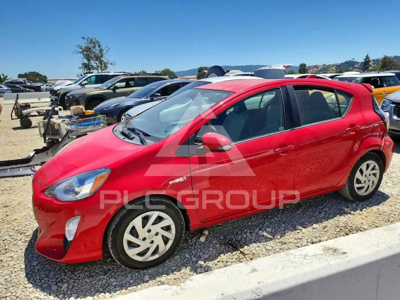 2015 Toyota PRIUS фото