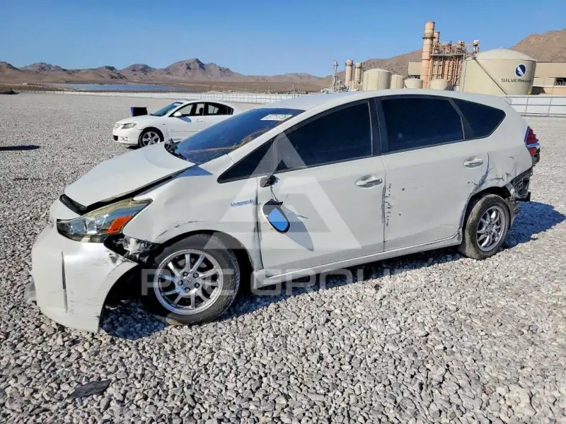 2015 Toyota PRIUS photo