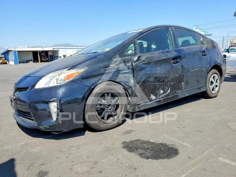 2015 Toyota PRIUS фото