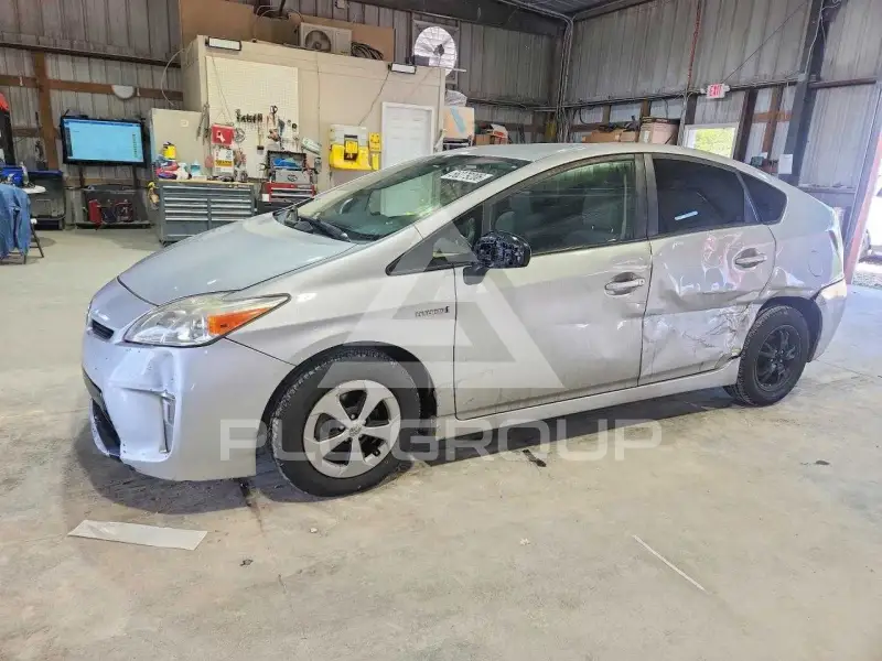 2015 Toyota PRIUS фото