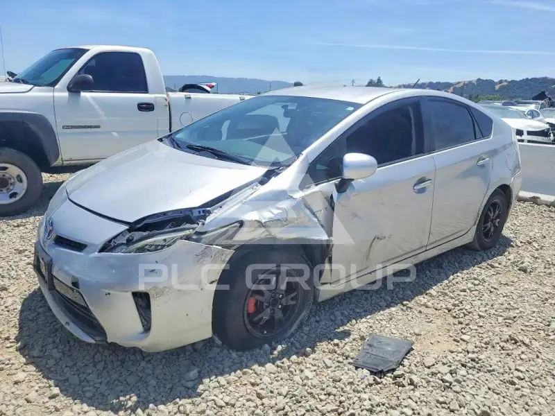 2015 Toyota PRIUS photo