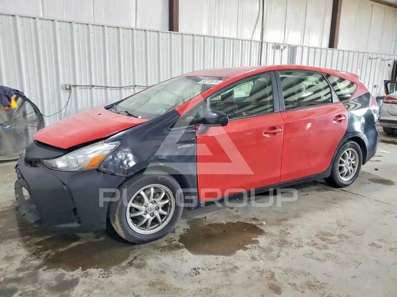 2015 Toyota PRIUS photo