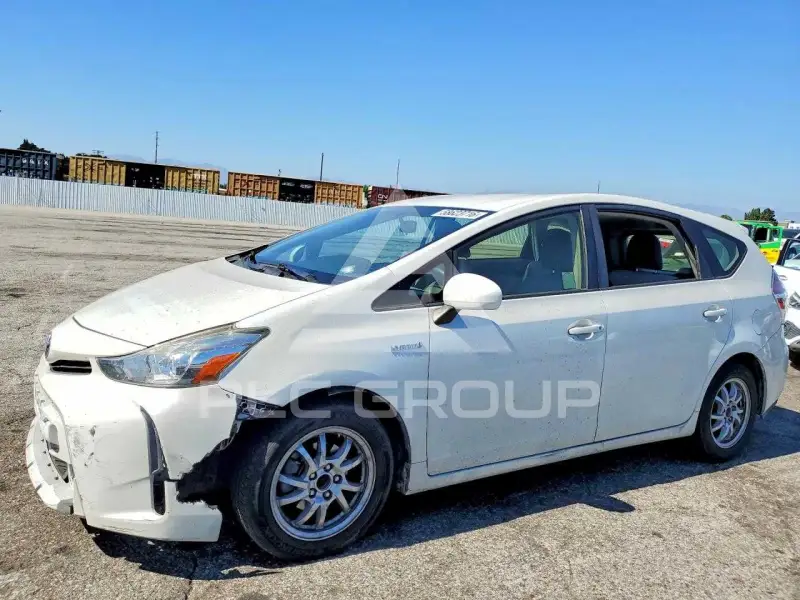 2015 Toyota PRIUS photo