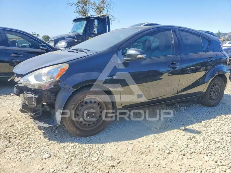 2015 Toyota PRIUS фото