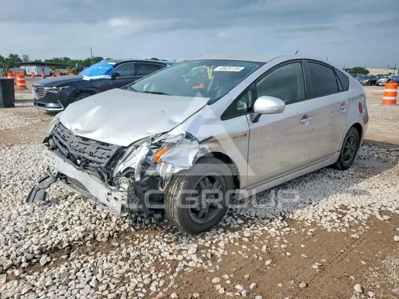 2015 Toyota PRIUS photo