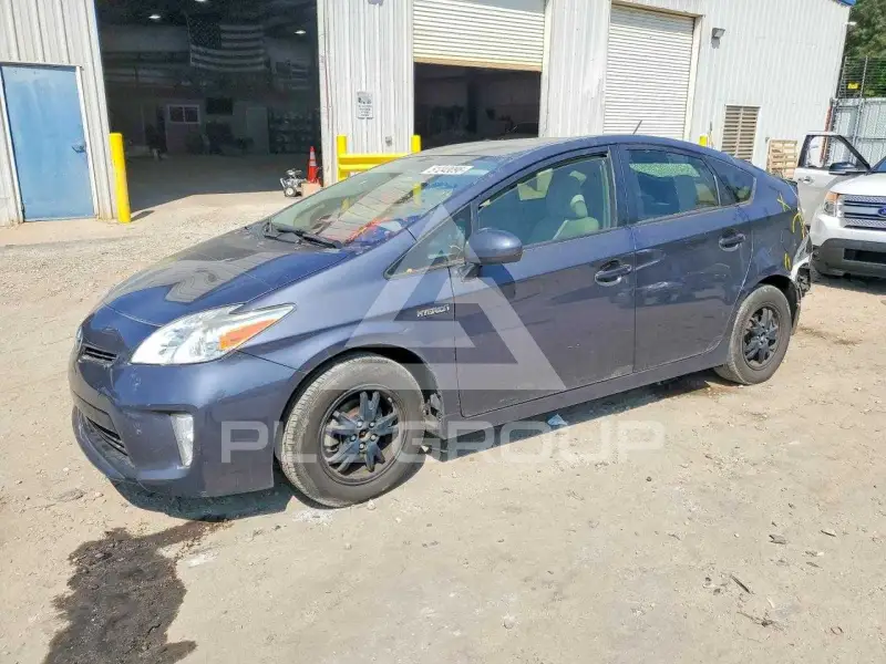2015 Toyota PRIUS фото