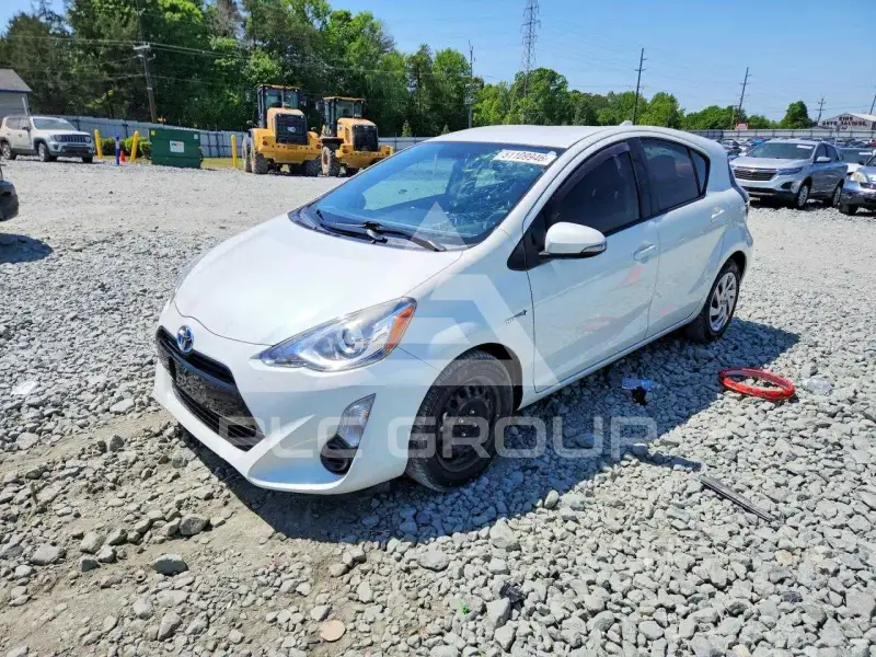 2015 Toyota PRIUS photo