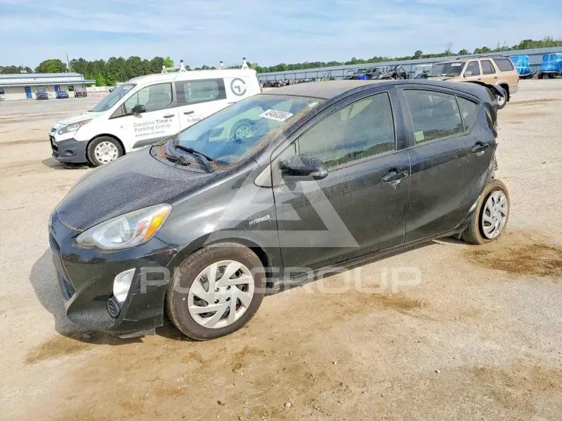 2015 Toyota PRIUS photo