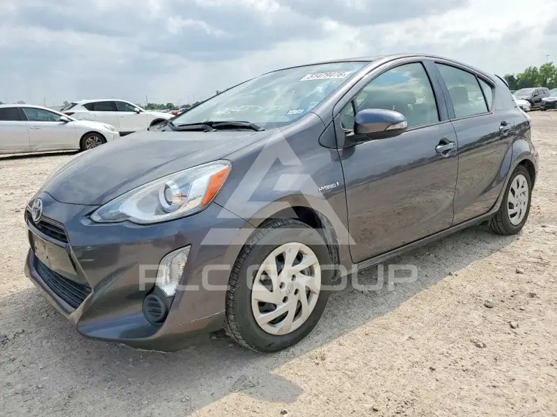 2015 Toyota PRIUS photo
