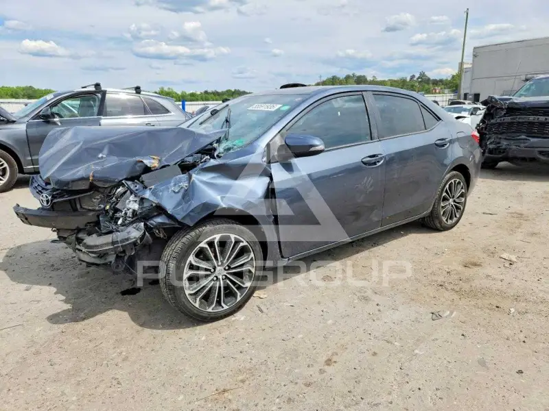 2015 Toyota COROLLA фото