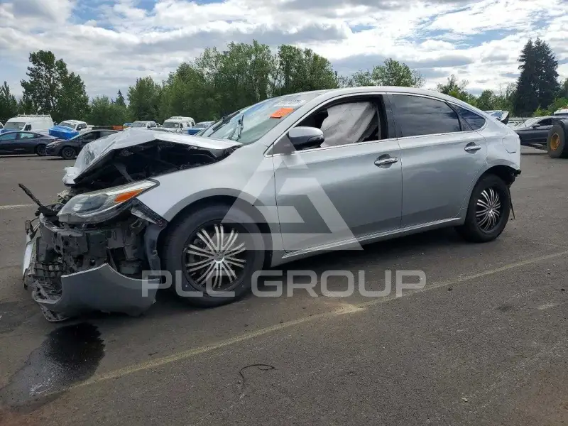 2015 Toyota AVALON photo