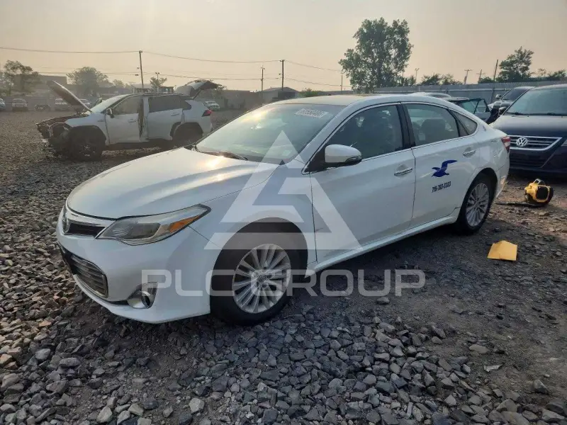 2015 Toyota AVALON photo