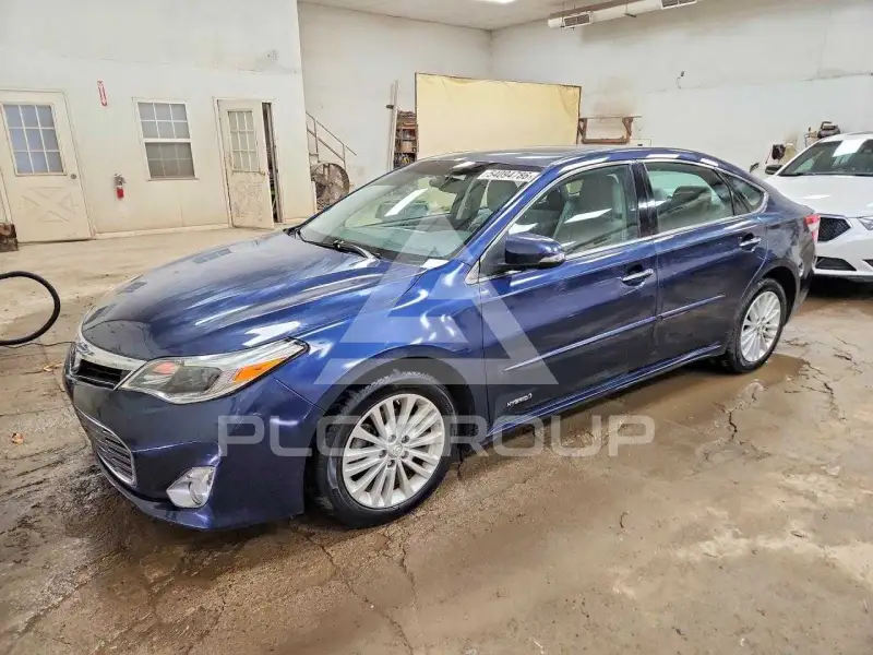 2015 Toyota AVALON photo