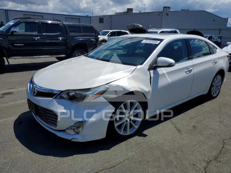 2015 Toyota AVALON photo