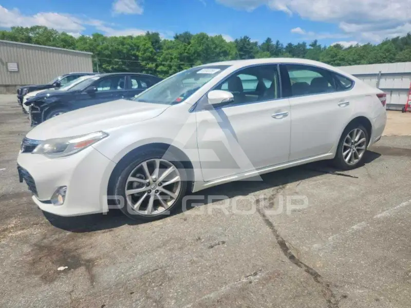 2015 Toyota AVALON фото