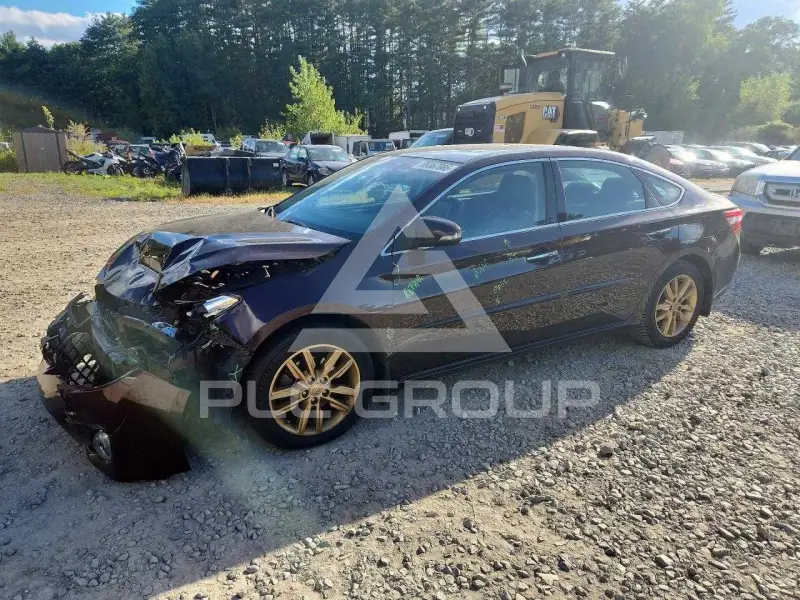 2015 Toyota AVALON photo