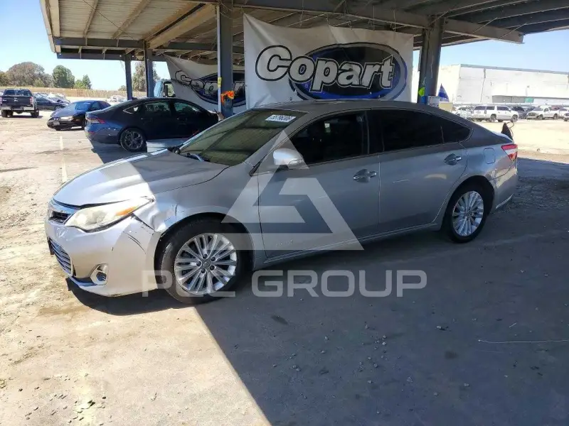 2015 Toyota AVALON фото