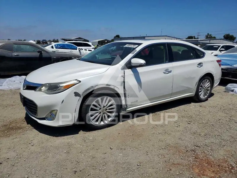 2015 Toyota AVALON photo