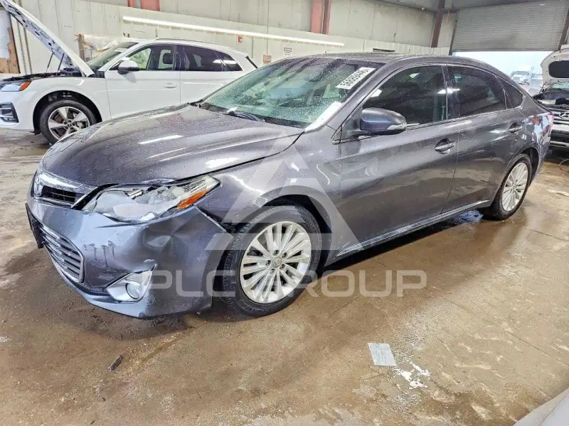 2015 Toyota AVALON photo