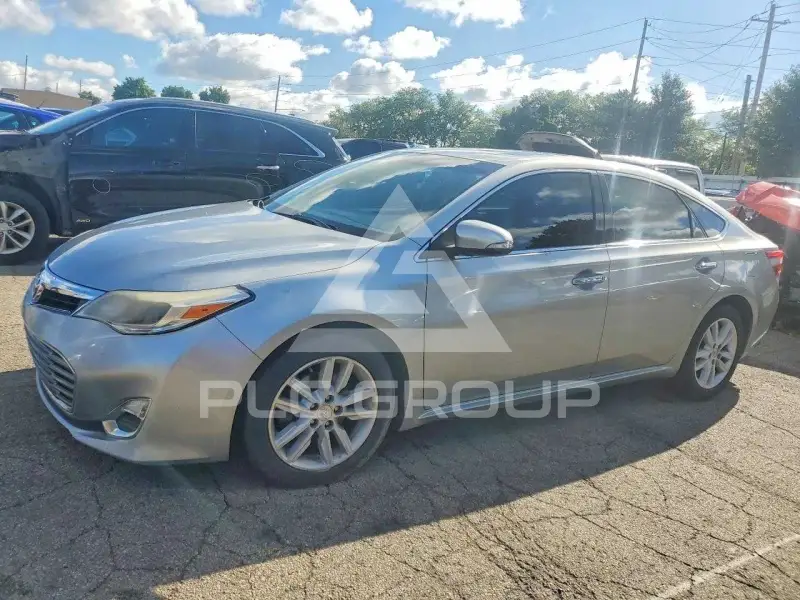 2015 Toyota AVALON фото