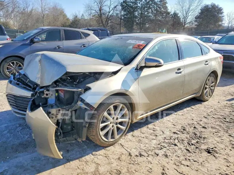 2015 Toyota AVALON photo