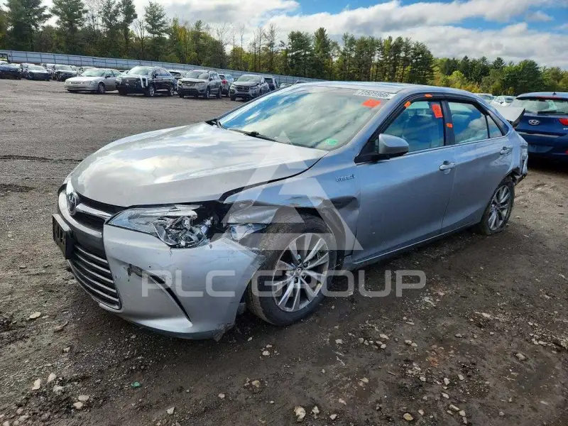 2015 Toyota CAMRY фото