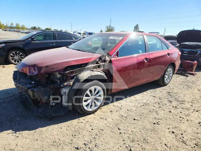 2015 Toyota CAMRY фото