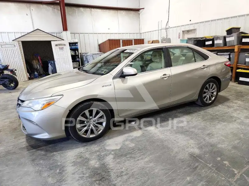 2015 Toyota CAMRY фото