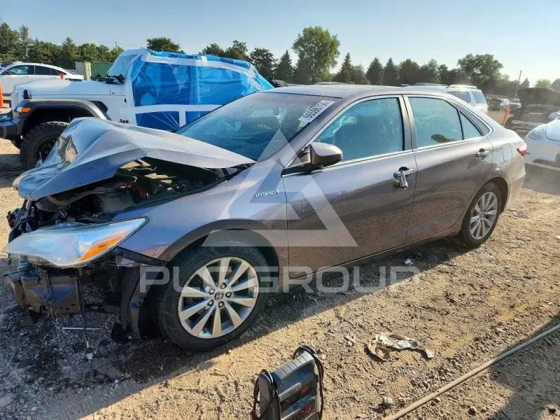 2015 Toyota CAMRY фото