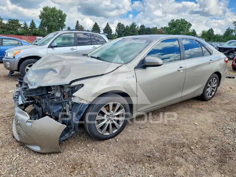 2015 Toyota CAMRY фото