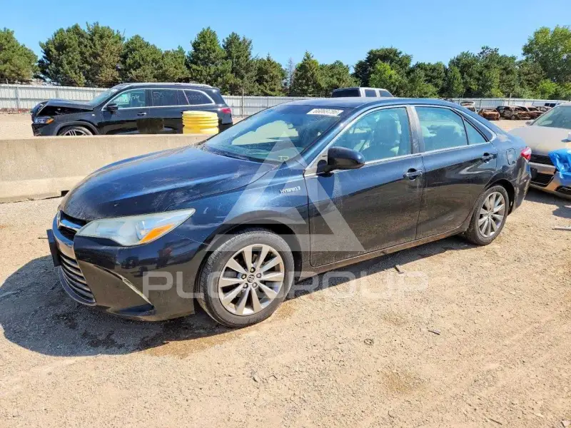 2015 Toyota CAMRY фото