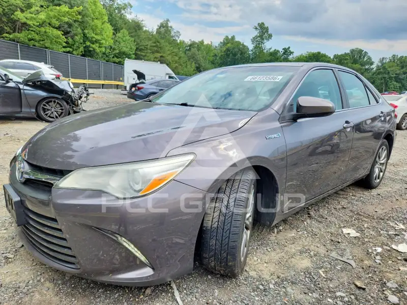 2015 Toyota CAMRY фото