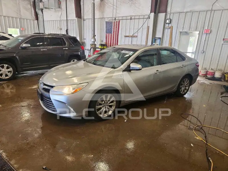 2015 Toyota CAMRY фото