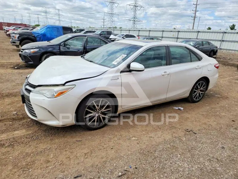 2015 Toyota CAMRY фото