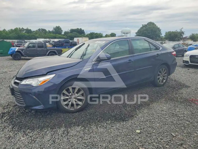 2015 Toyota CAMRY фото