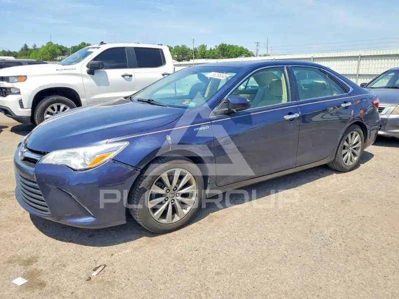 2015 Toyota CAMRY фото