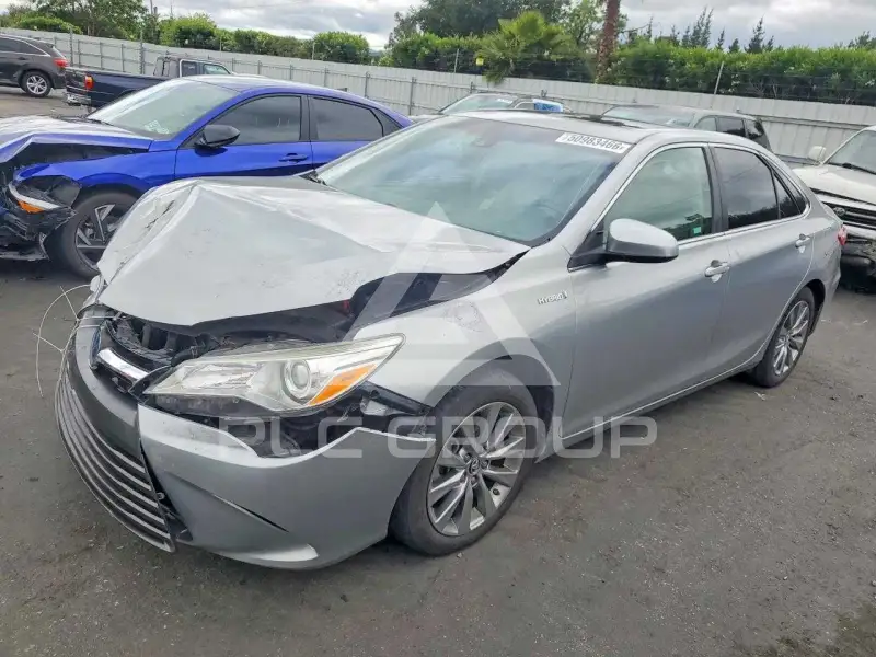 2015 Toyota CAMRY фото