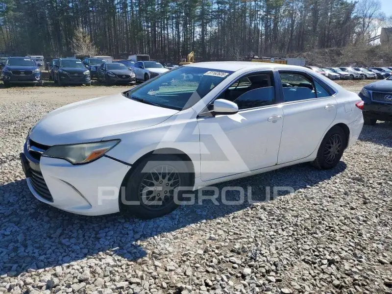 2015 Toyota CAMRY фото