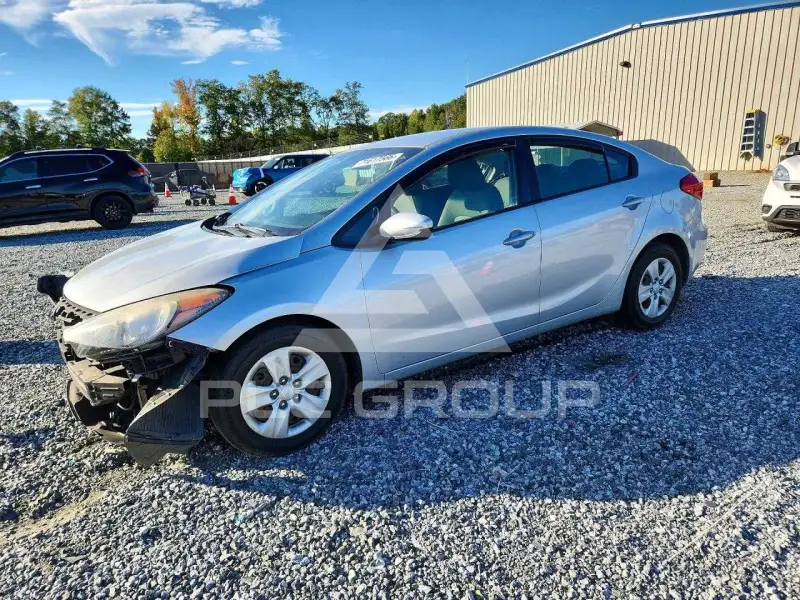 2015 KIA Forte photo