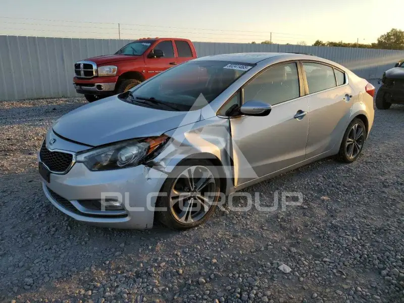 2015 KIA Forte фото