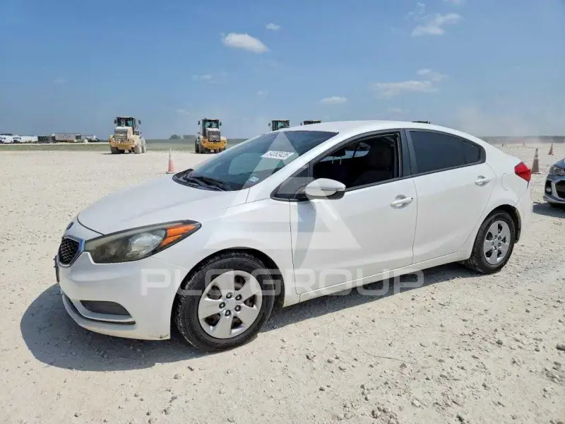 2015 KIA Forte photo