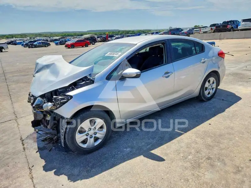 2015 KIA Forte photo