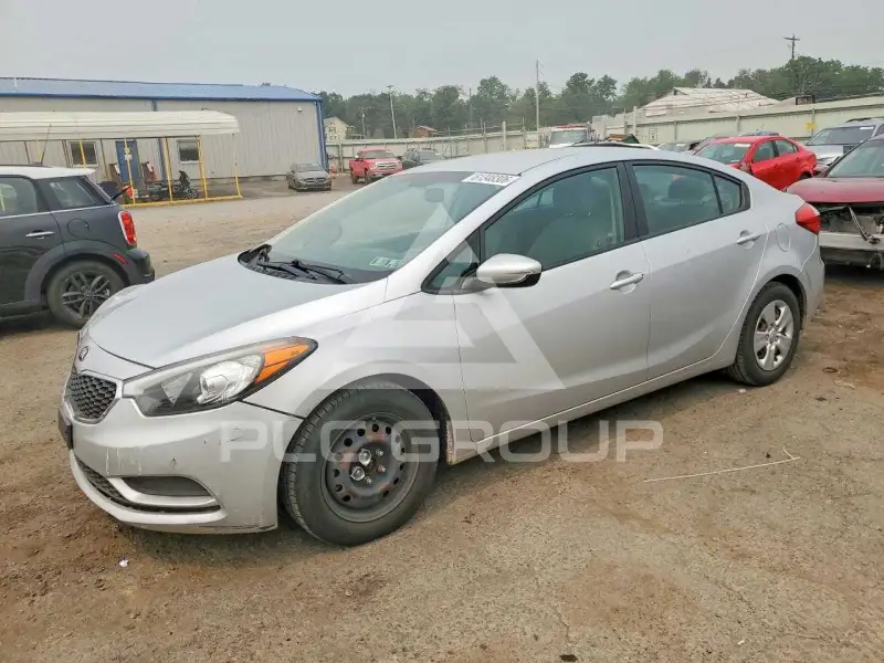 2015 KIA Forte photo