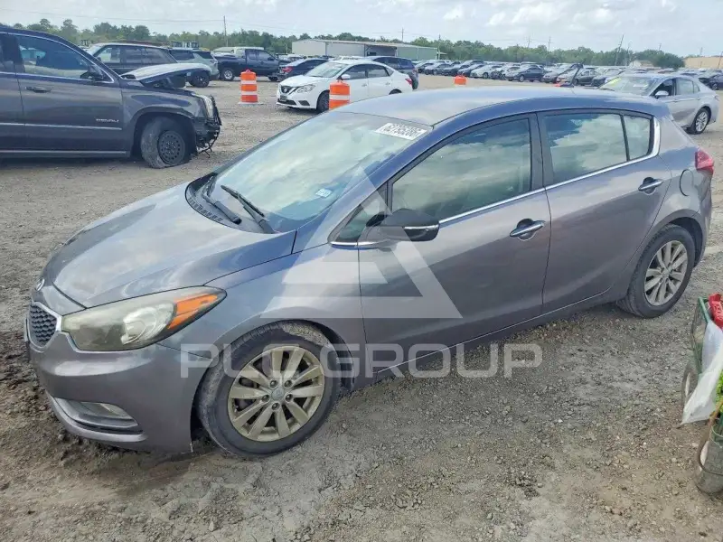 2015 KIA Forte фото