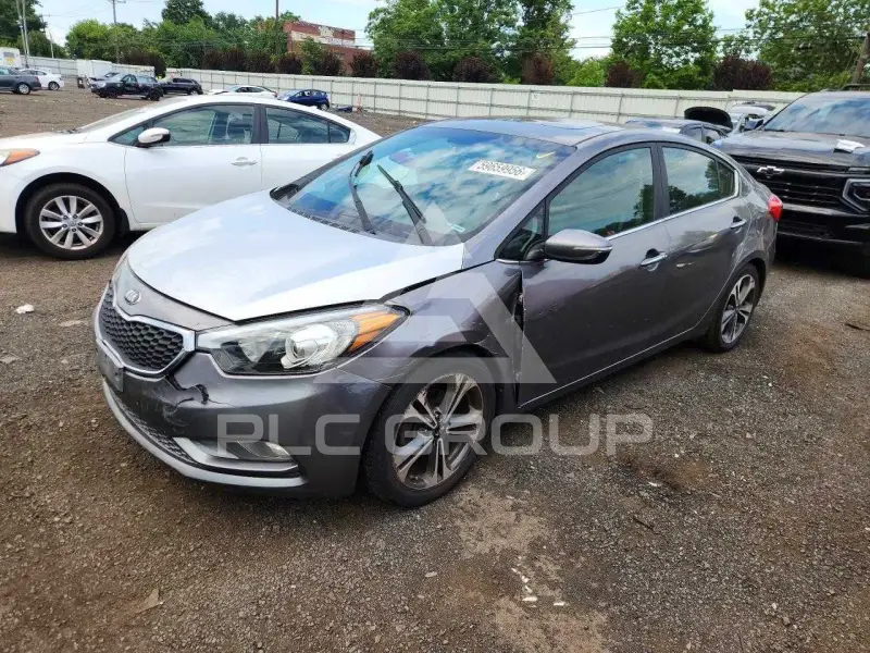 2015 KIA Forte photo